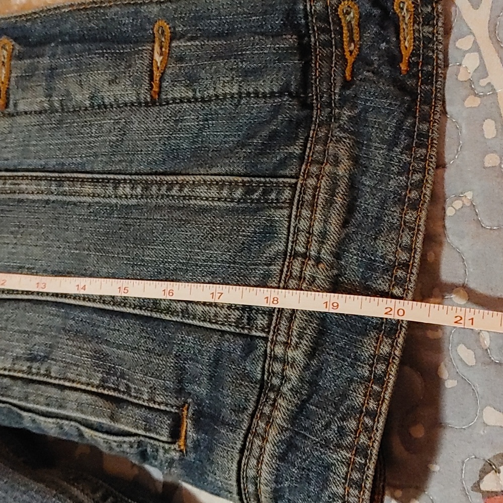 Levis Jean Jacket - Picture 10 of 13